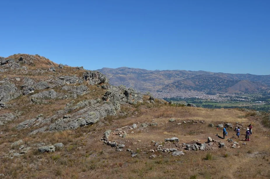 Découverte d’une place monumentale de plus de 4700 ans au Pérou